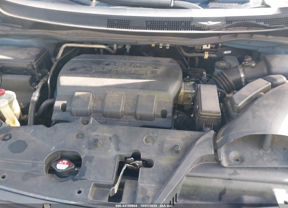 2011 HONDA ODYSSEY EX-L VIN: 5FNRL5H68BB067938