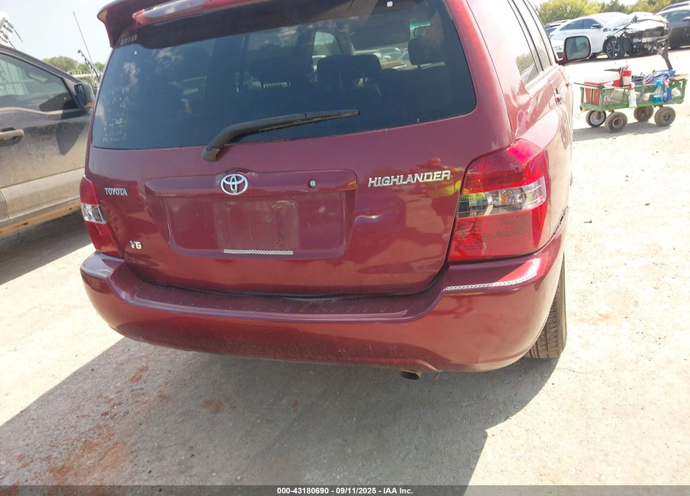 2005 TOYOTA HIGHLANDER LIMITED V6 VIN: JTEEP21A550106418