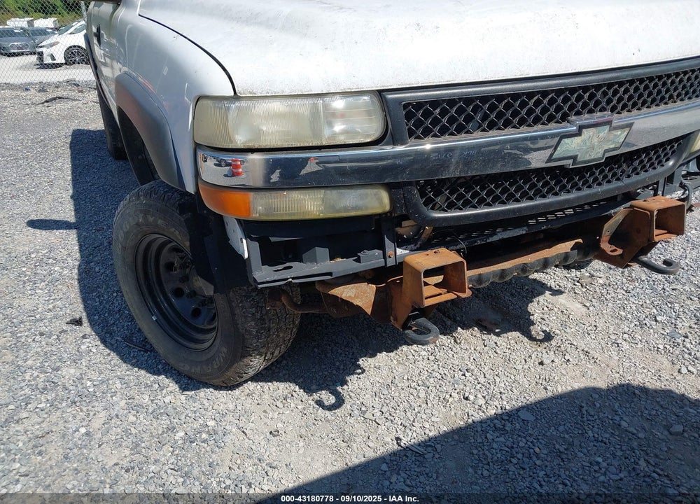 2002 CHEVROLET SILVERADO 2500HD VIN: 1GCHK29U72E127462