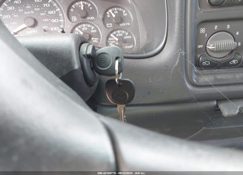 2002 CHEVROLET SILVERADO 2500HD VIN: 1GCHK29U72E127462