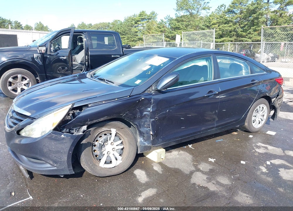 2011 HYUNDAI SONATA VIN: 5NPEB4ACXBH261657
