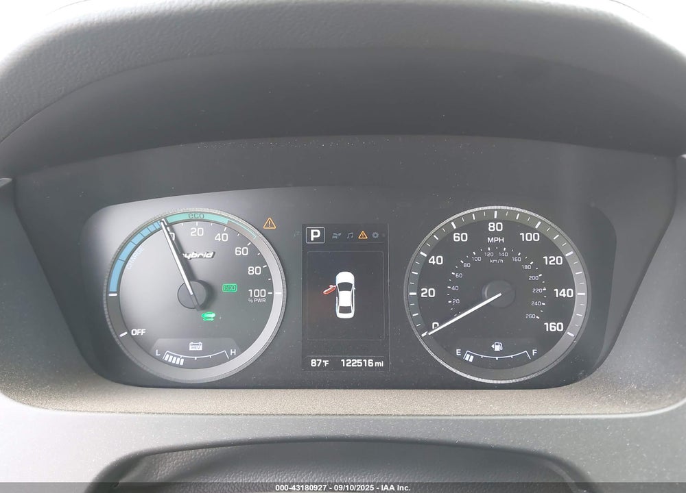 2017 HYUNDAI SONATA HYBRID VIN: KMHE24L16HA060037