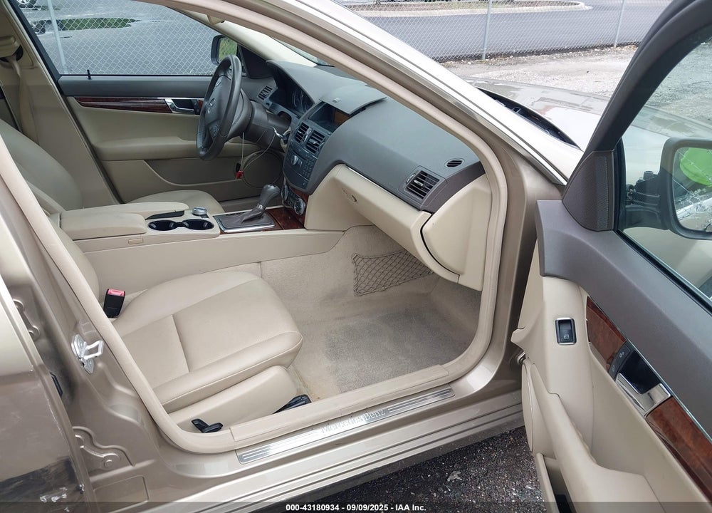 2009 MERCEDES-BENZ C CLASS VIN: WDDGF54X69R063653