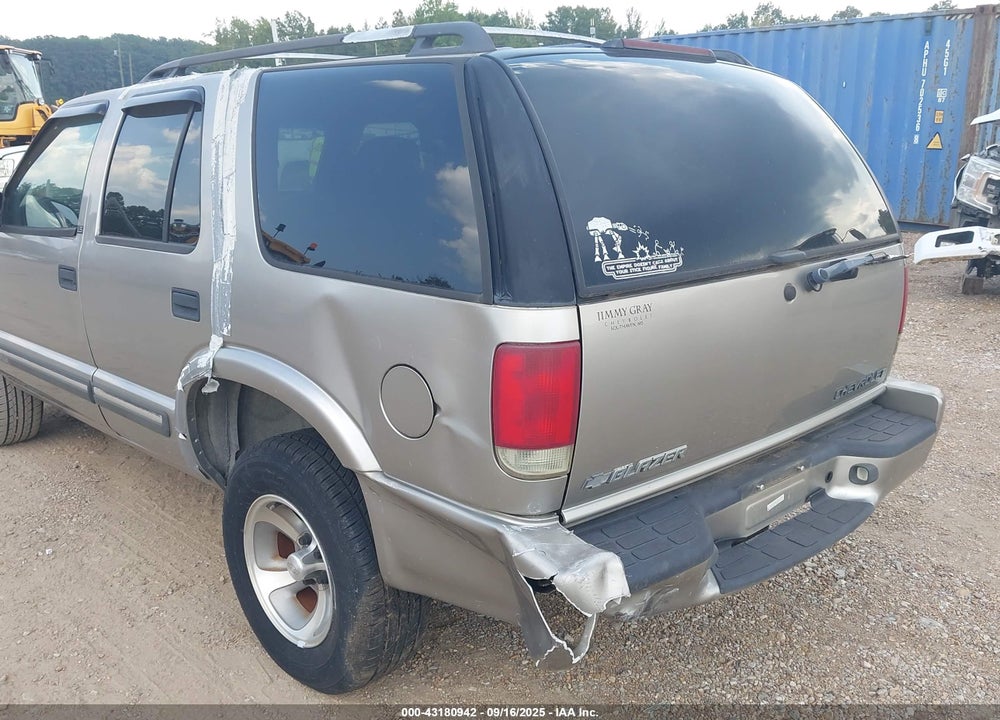 2000 CHEVROLET BLAZER LS VIN: 1GNCS13WXY2376855
