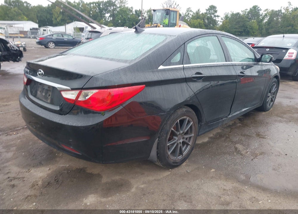 2011 HYUNDAI SONATA VIN: 5NPEB4AC6BH123002