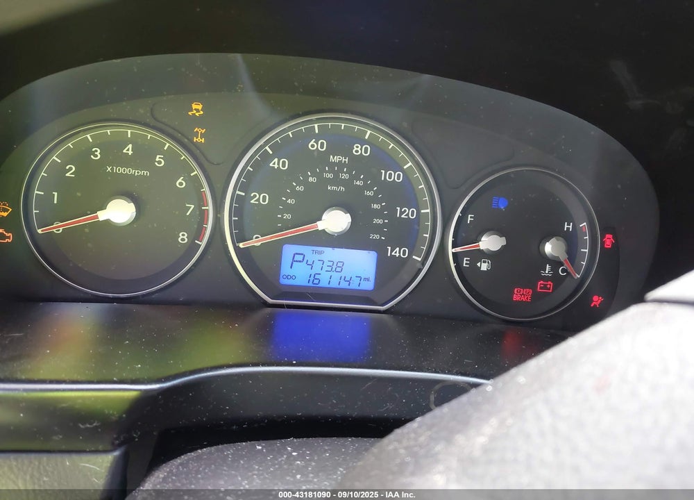 2011 HYUNDAI SANTA FE VIN: 5XYZGDAB4BG005371