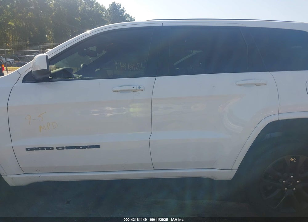2017 JEEP GRAND CHEROKEE VIN: 1C4RJFAG5HC909784