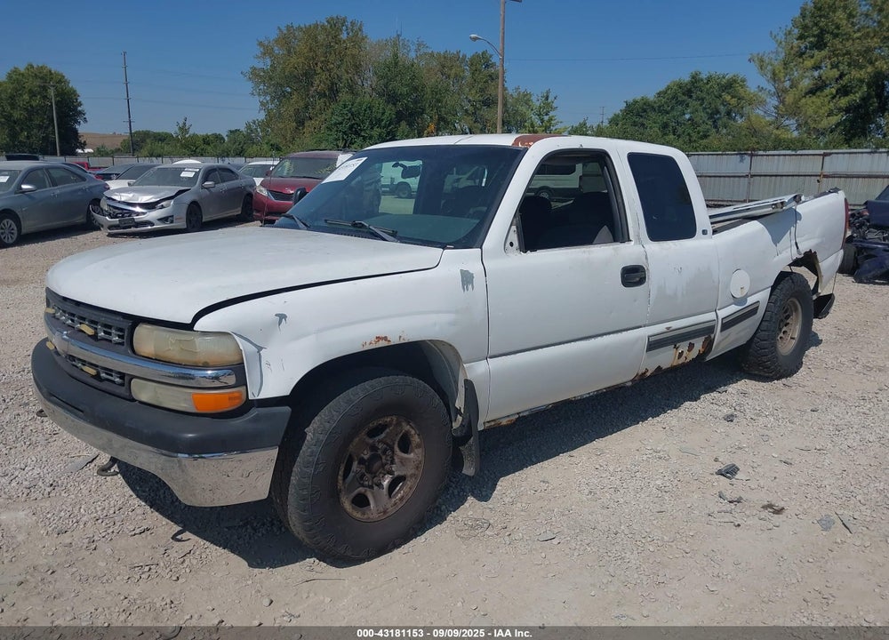 2000 CHEVROLET SILVERADO 1500 LS VIN: 2GCEK19V0Y1163381