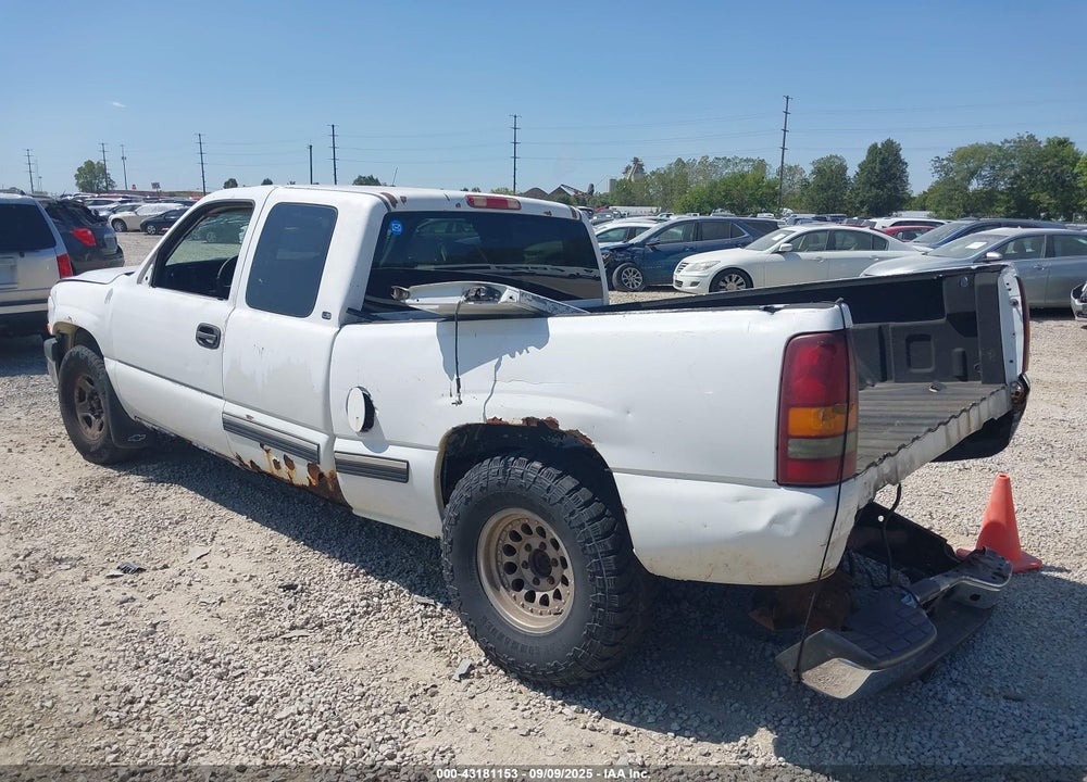 2000 CHEVROLET SILVERADO 1500 LS VIN: 2GCEK19V0Y1163381
