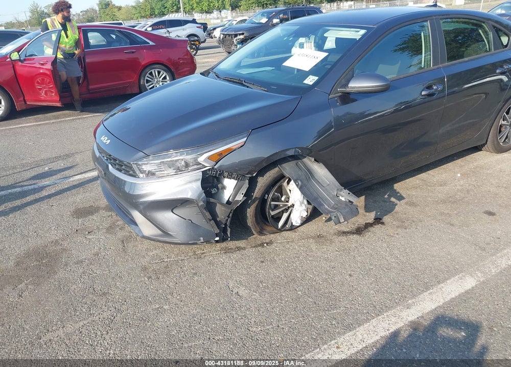 2022 KIA FORTE LXS VIN: 3KPF24AD2NE500429