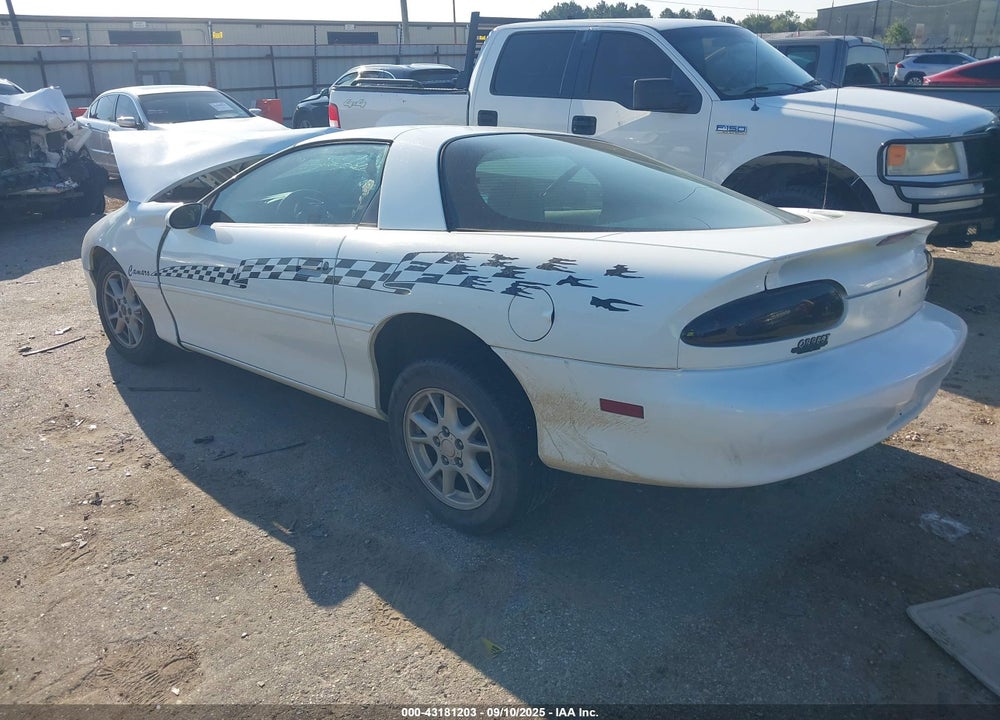 2002 CHEVROLET CAMARO VIN: 2G1FP22K822106836