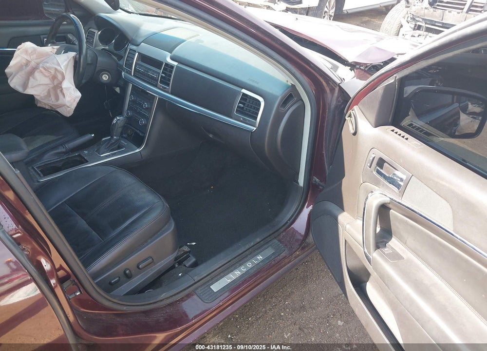 2011 LINCOLN MKZ VIN: 3LNHL2GC2BR768809