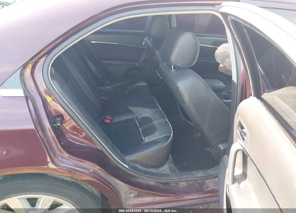 2011 LINCOLN MKZ VIN: 3LNHL2GC2BR768809