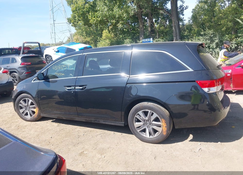 2017 HONDA ODYSSEY VIN: 5FNRL5H92HB000190