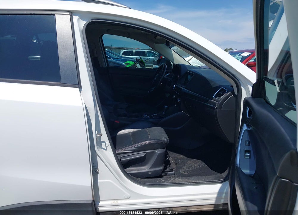2016 MAZDA CX-5 VIN: JM3KE2DY1G0671068