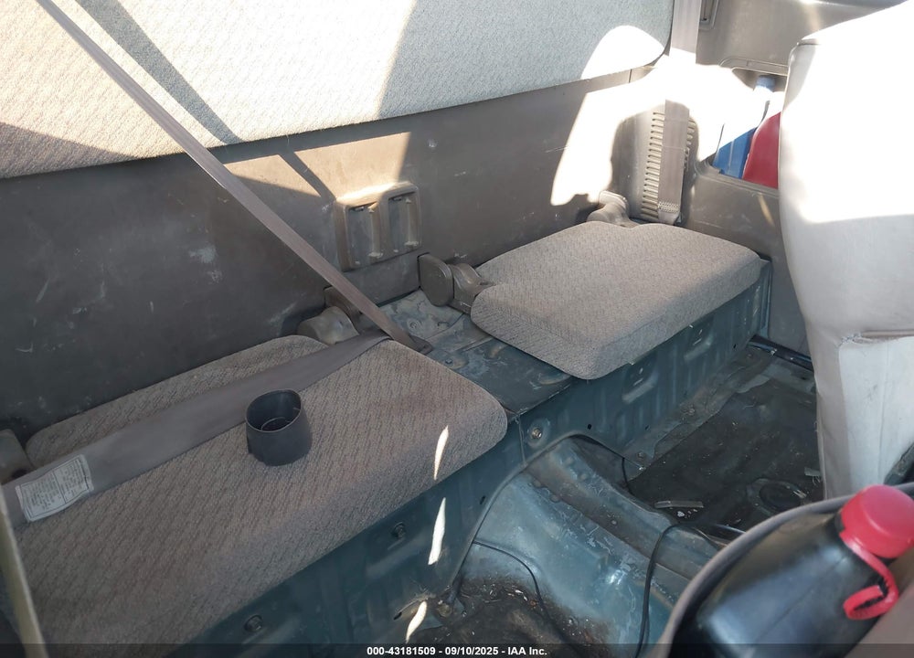 1995 TOYOTA TACOMA XTRACAB VIN: 4TAUN73C9SZ065103