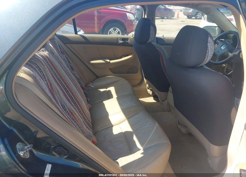2005 HONDA ACCORD 3.0 EX VIN: 1HGCM66505A030190