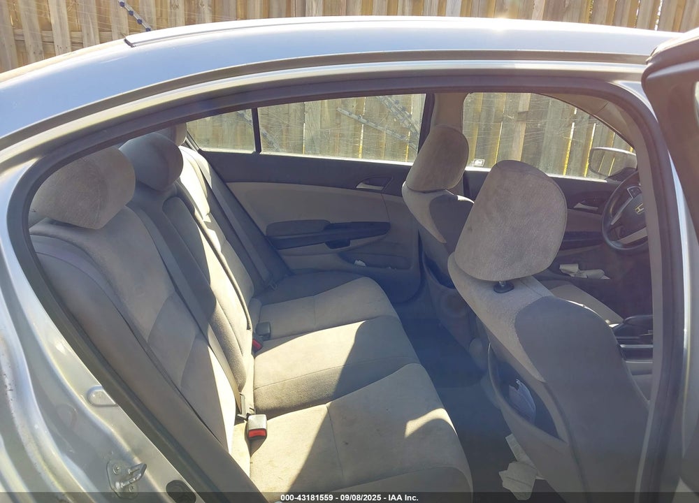2010 HONDA ACCORD 2.4 LX VIN: 1HGCP2F33AA147545