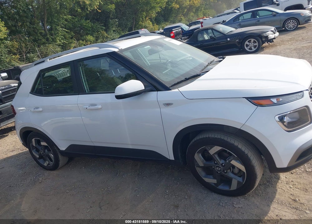 2024 HYUNDAI VENUE SEL VIN: KMHRC8A35RU323919