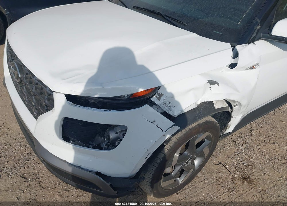 2024 HYUNDAI VENUE SEL VIN: KMHRC8A35RU323919