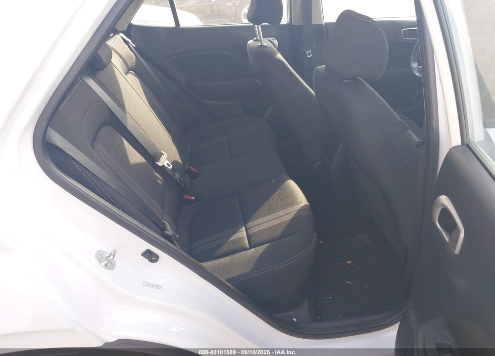 2024 HYUNDAI VENUE SEL VIN: KMHRC8A35RU323919