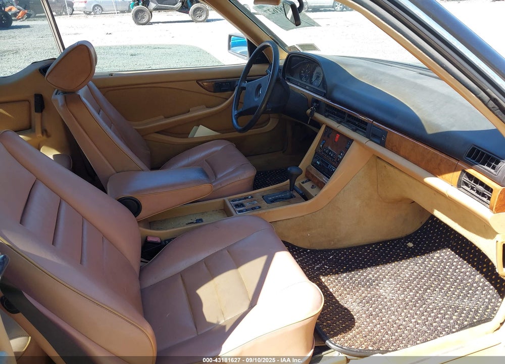 1985 MERCEDES-BENZ 560SEC VIN: WDB1260441A174795