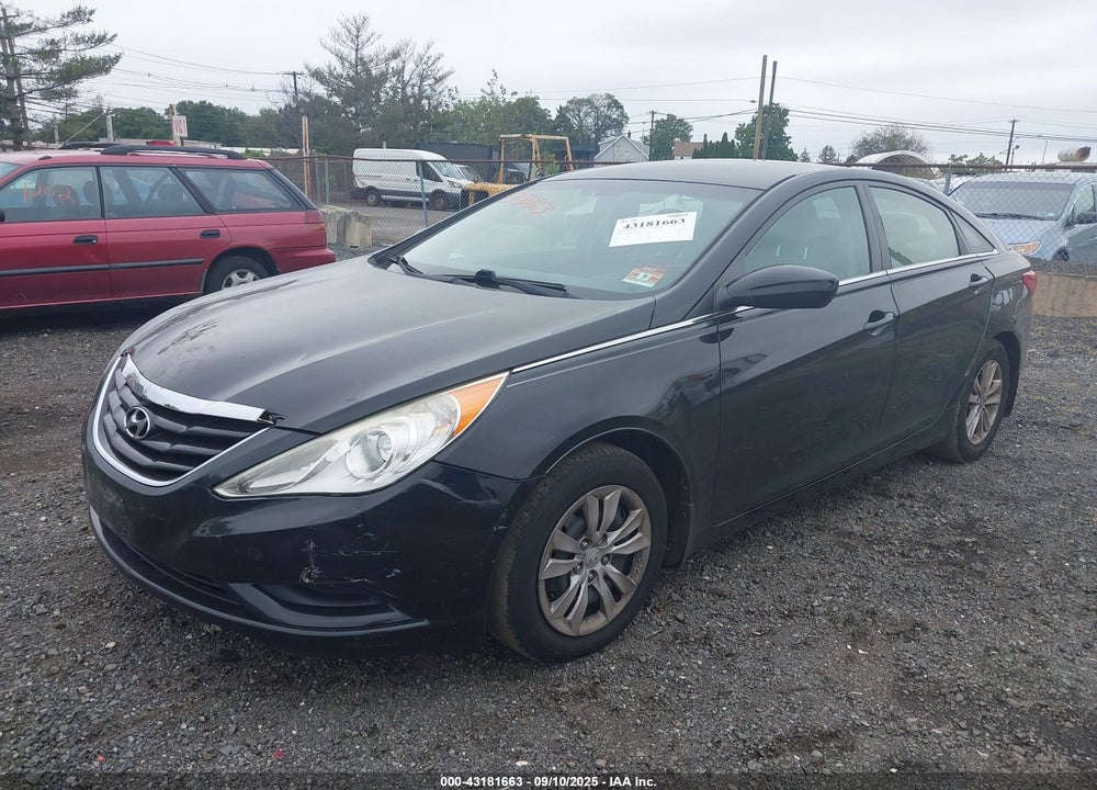 2013 HYUNDAI SONATA VIN: 5NPEB4AC2DH523111
