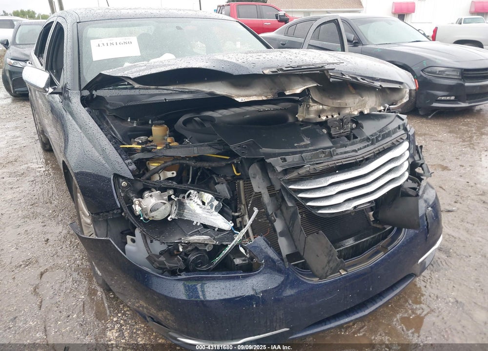2011 CHRYSLER 200 VIN: 1C3BC2FG7BN594547