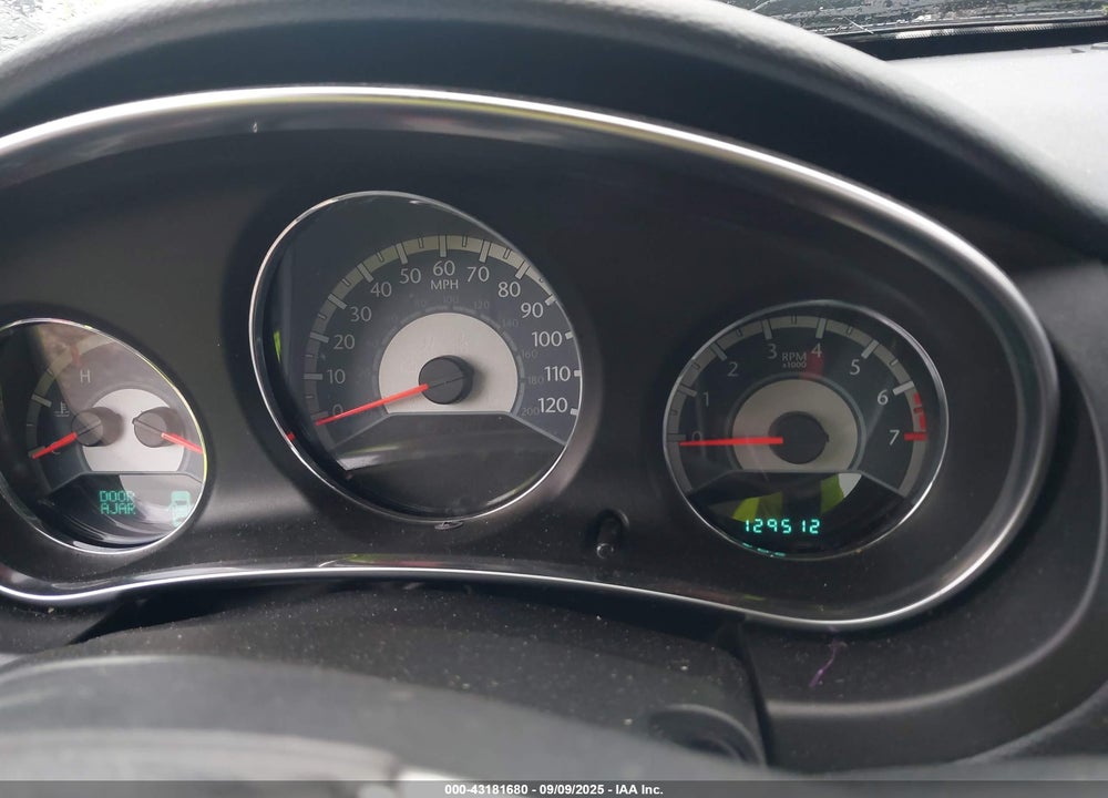 2011 CHRYSLER 200 VIN: 1C3BC2FG7BN594547