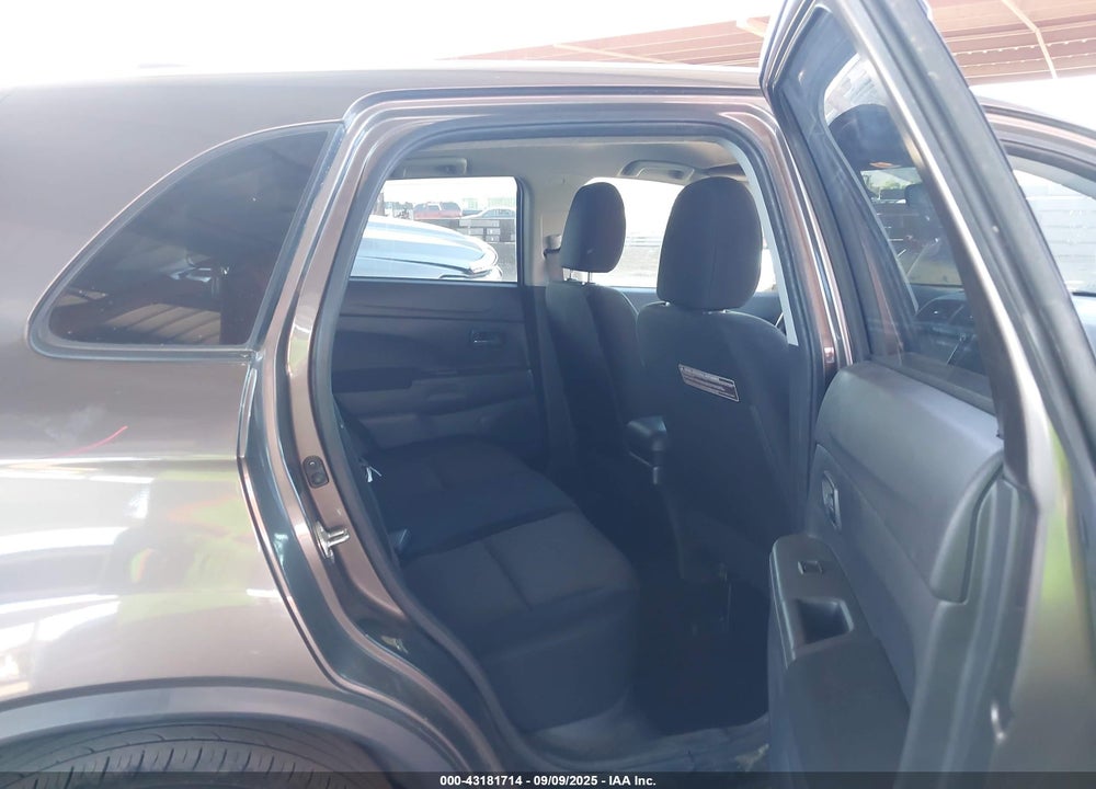 2018 MITSUBISHI OUTLANDER SPORT VIN: JA4AR3AU2JU008764