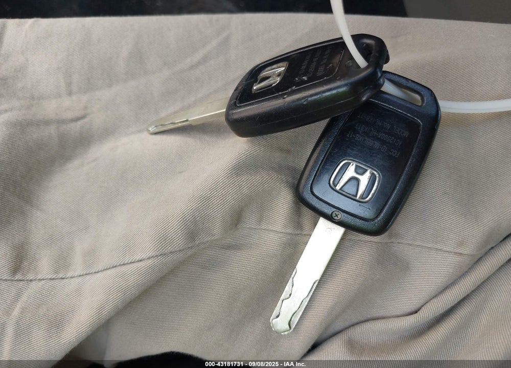 2015 HONDA CIVIC LX VIN: 19XFB2F58FE279376