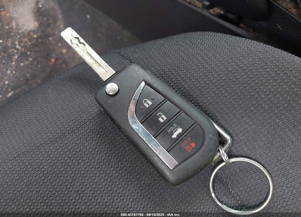 2020 TOYOTA COROLLA LE VIN: JTDEPRAE3LJ113620