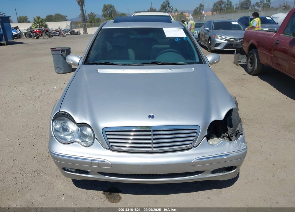 2002 MERCEDES-BENZ C 240 VIN: WDBRF61J92F135508