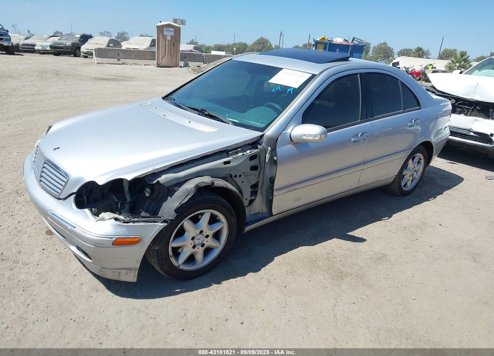 2002 MERCEDES-BENZ C 240 VIN: WDBRF61J92F135508