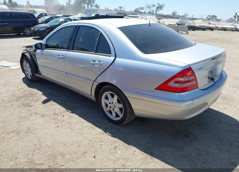 2002 MERCEDES-BENZ C 240 VIN: WDBRF61J92F135508