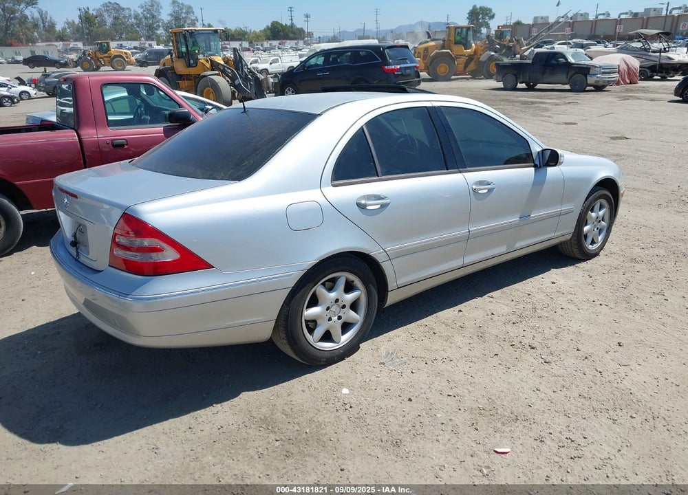 2002 MERCEDES-BENZ C 240 VIN: WDBRF61J92F135508