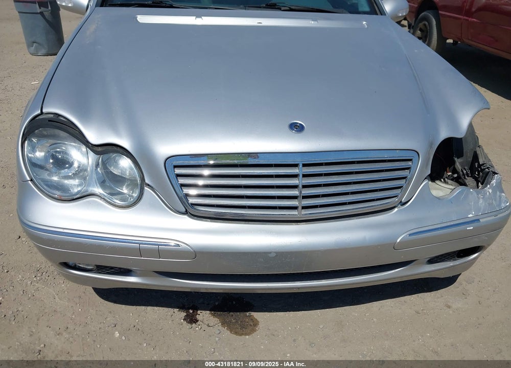 2002 MERCEDES-BENZ C 240 VIN: WDBRF61J92F135508