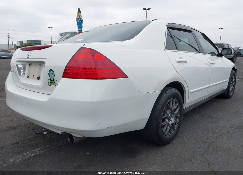 2007 HONDA ACCORD 2.4 LX VIN: 1HGCM56477A037951