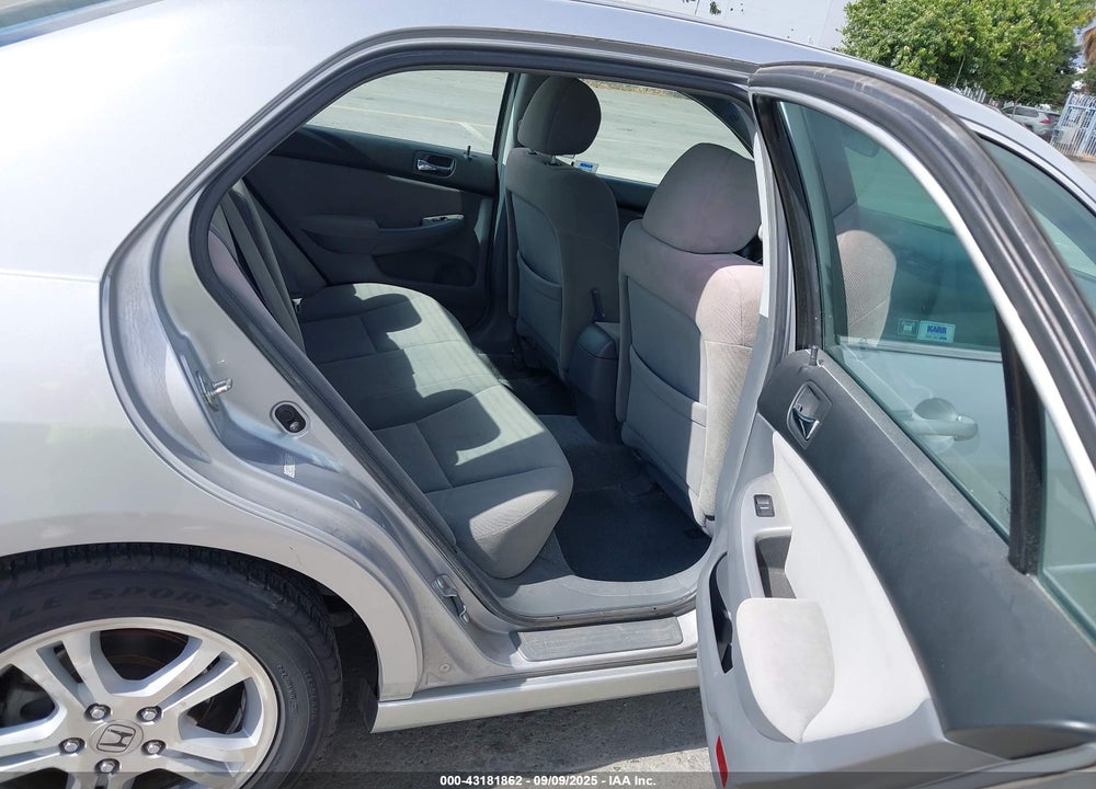 2007 HONDA ACCORD 2.4 EX VIN: 1HGCM557X7A210731