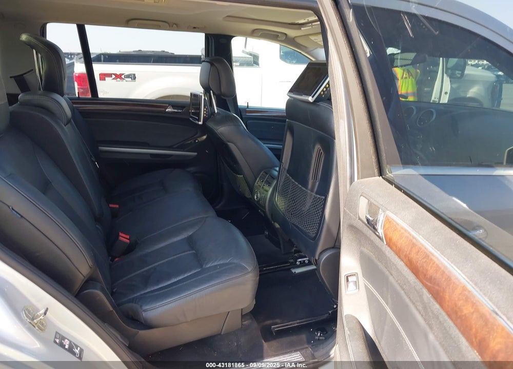 2011 MERCEDES-BENZ GL 350 BLUETEC 4MATIC VIN: 4JGBF2FE7BA644366