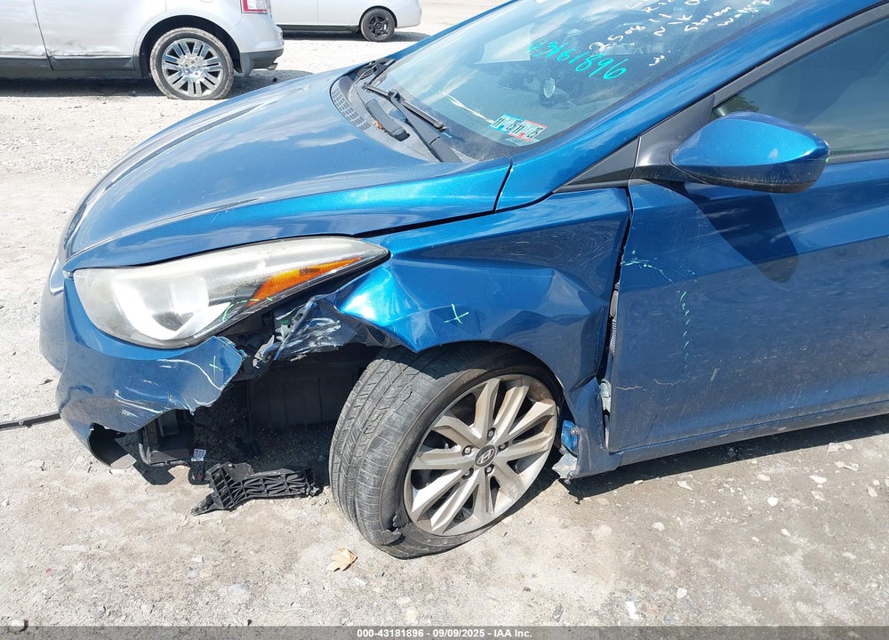 2016 HYUNDAI ELANTRA VIN: KMHDH4AE1GU587061
