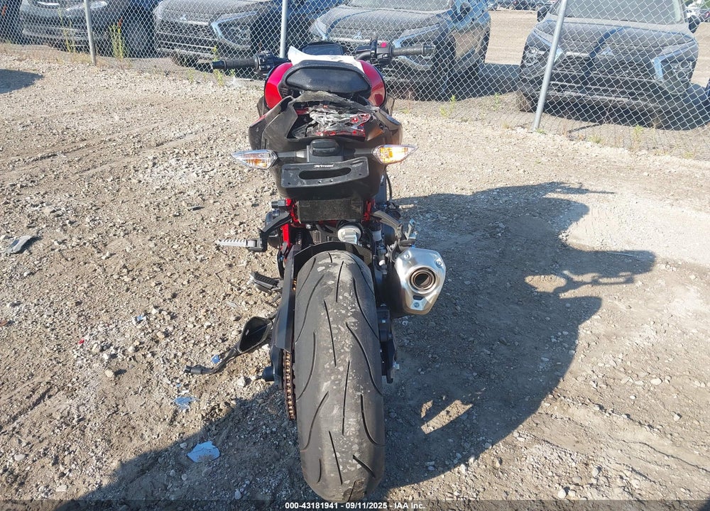 2024 KAWASAKI ZR900 F VIN: ML5ZRDF13RDA72494