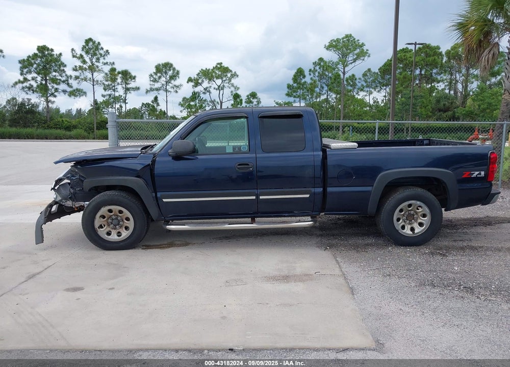 2005 CHEVROLET SILVERADO 1500 Z71 VIN: 2GCEK19BX51323204