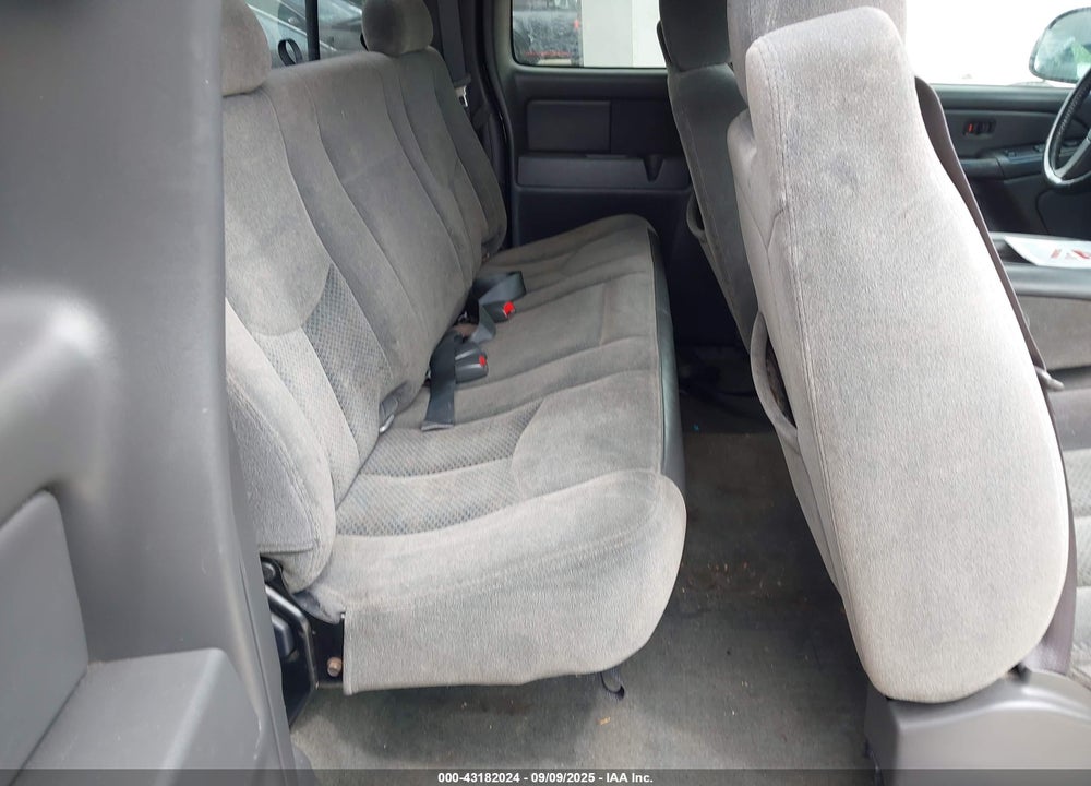 2005 CHEVROLET SILVERADO 1500 Z71 VIN: 2GCEK19BX51323204