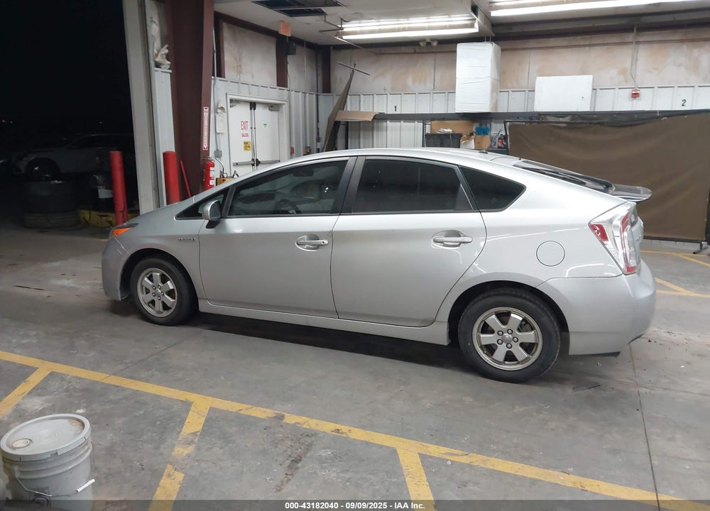 2015 TOYOTA PRIUS VIN: JTDKN3DU5F0482000