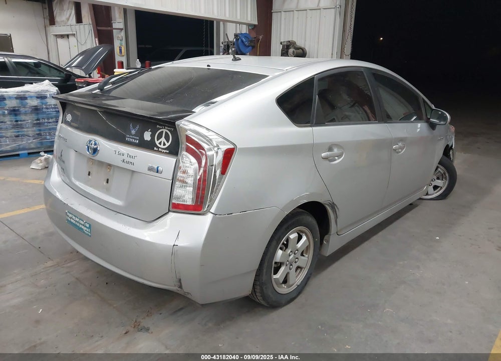 2015 TOYOTA PRIUS VIN: JTDKN3DU5F0482000