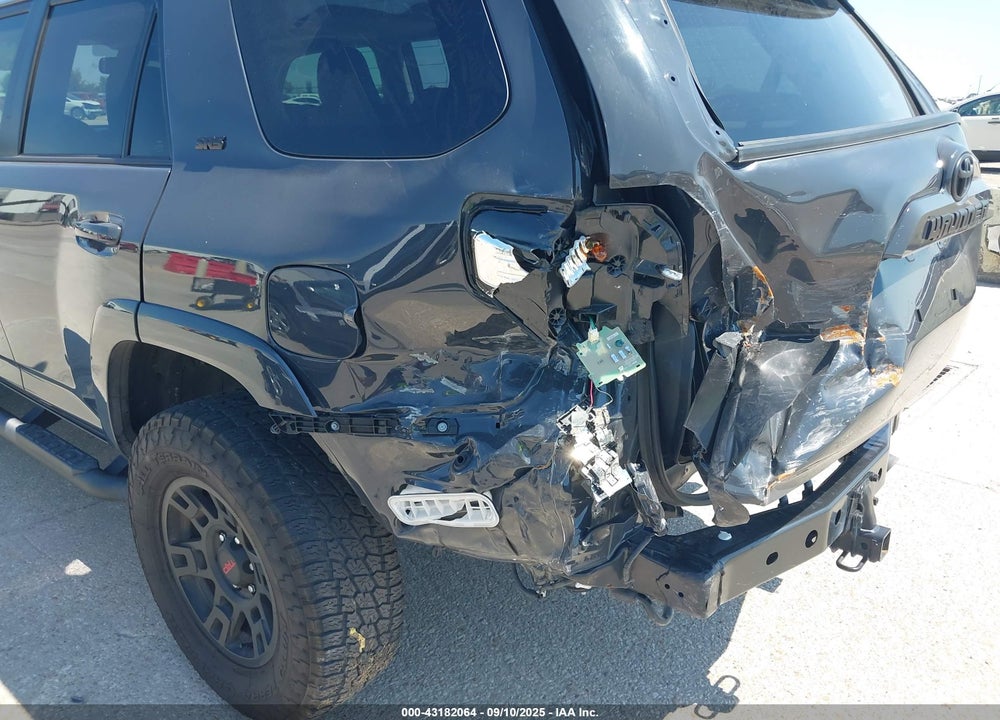 2024 TOYOTA 4RUNNER VIN: JTENU5JRXR6225617