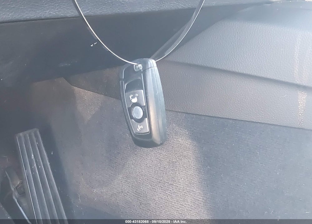 2014 BMW 3 SERIES VIN: WBA3B1G57ENS77041