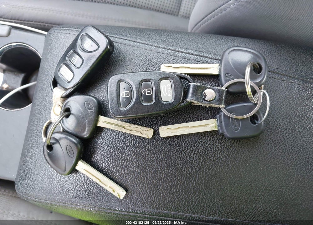 2011 HYUNDAI SONATA GLS VIN: 5NPEB4ACXBH275879
