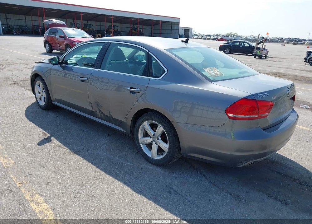 2012 VOLKSWAGEN PASSAT VIN: 1VWBH7A32CC086673